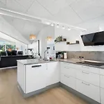 Eisa - 75m From The Sea By Interhome 度假居