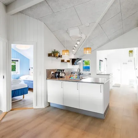 Holiday home Eisa - 75m From The Sea By Interhome Binderup Strand