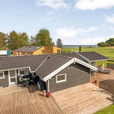 Eisa - 75m From The Sea By Interhome Sjolund