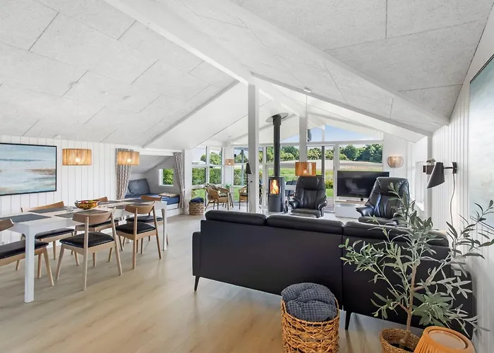 Eisa - 75m From The Sea By Interhome